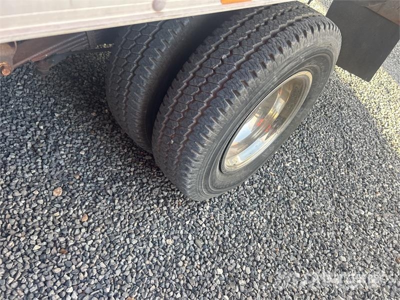 Ford E-450 Econoline 4x2 Refrigerated Truck Camiones con temperatura controlada