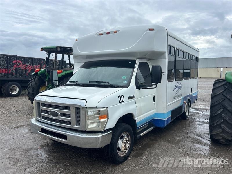 Ford E-450 Starcraft 4x2 8-Seat Transit Bus Mini avtobusi