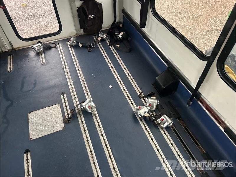 Ford E-450 Starcraft 4x2 8-Seat Transit Bus Mini avtobusi