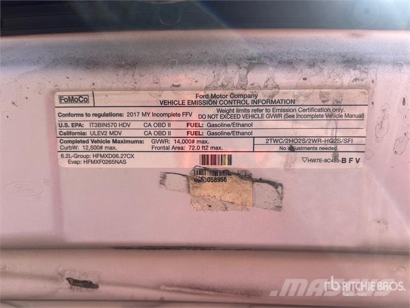 Ford E350 4x2 Van Truck (Inoperable) 厢式货车