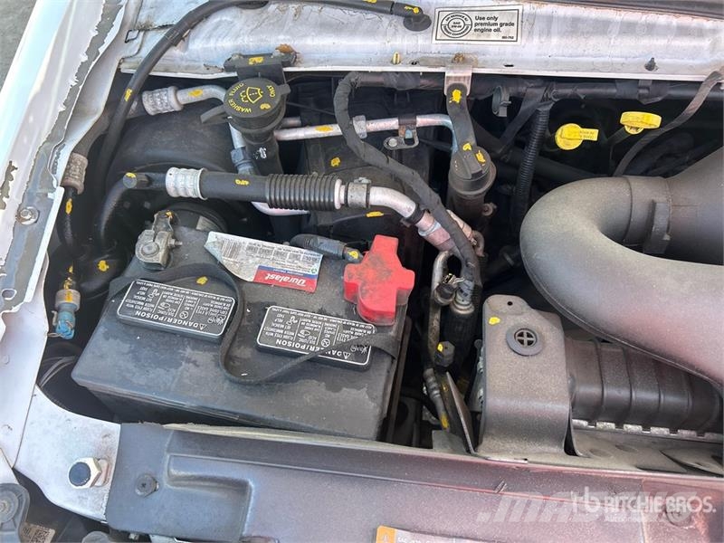 Ford E350 4x2 Van Truck (Inoperable) 厢式货车