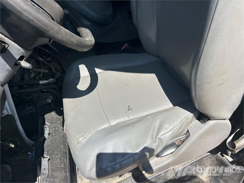 Ford E450 4x2 Van Truck (Inoperable) Skåpbilar