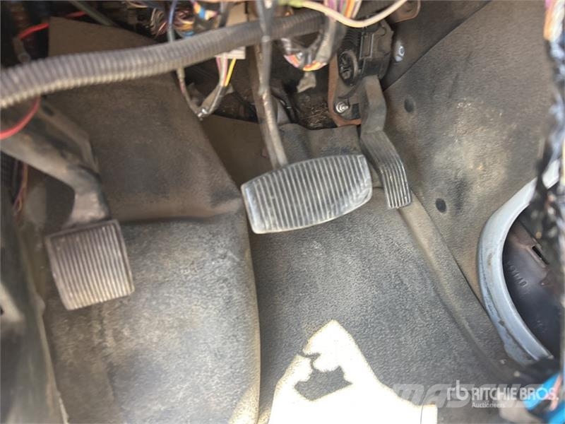 Ford E450 4x2 Van Truck (Inoperable) Skåpbilar