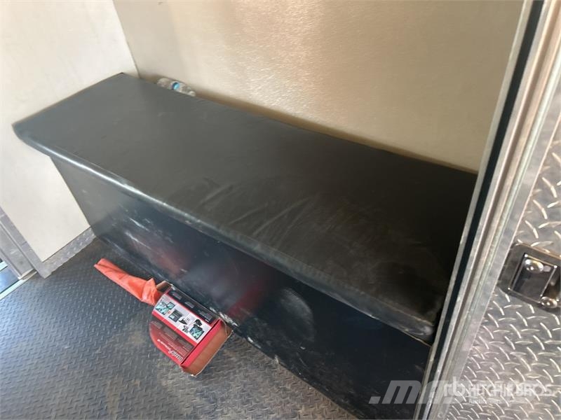 Ford E450 4x2 Van Truck (Inoperable) Skåpbilar