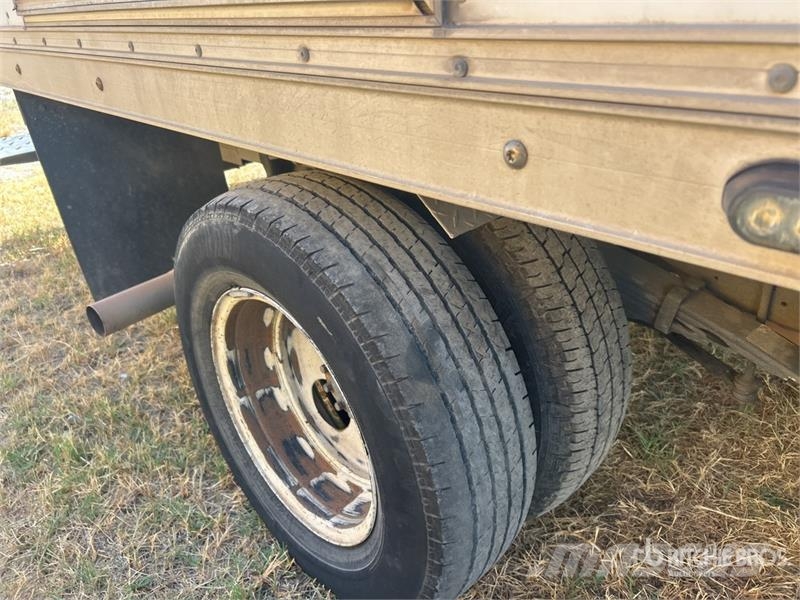 Ford E450 4x2 Van Truck (Inoperable) Skåpbilar