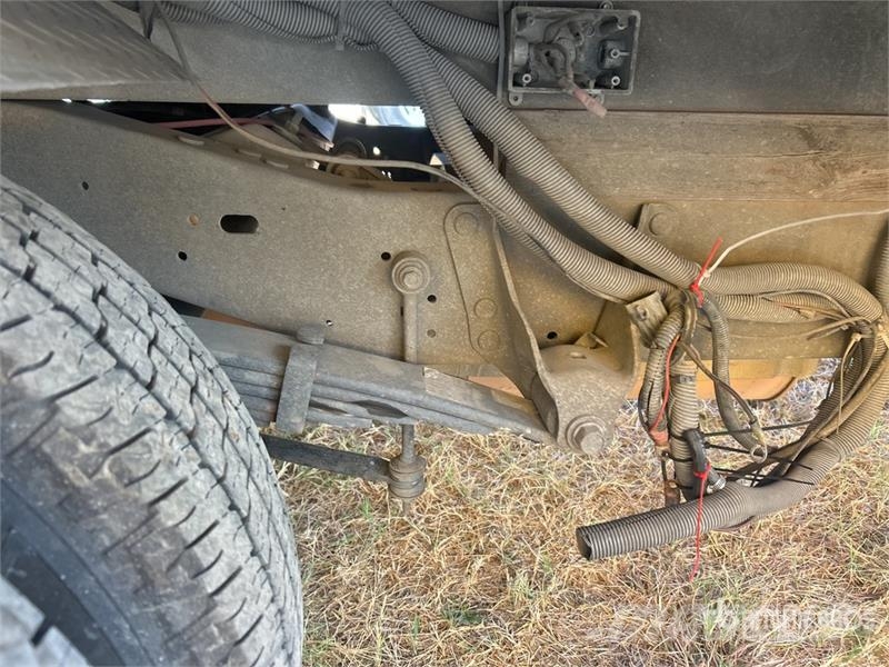 Ford E450 4x2 Van Truck (Inoperable) Skåpbilar