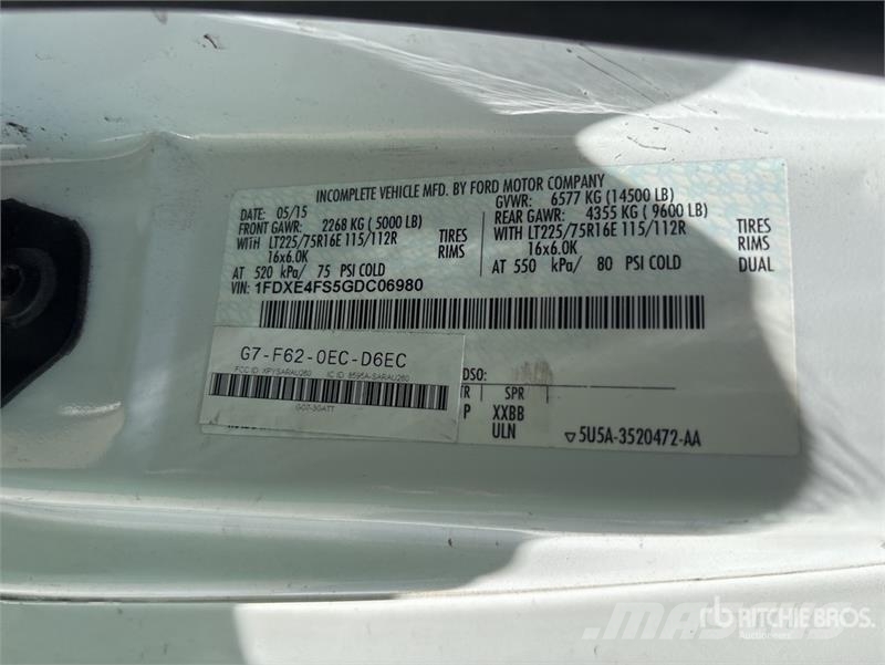 Ford E450 4x2 Van Truck (Inoperable) Box body trucks