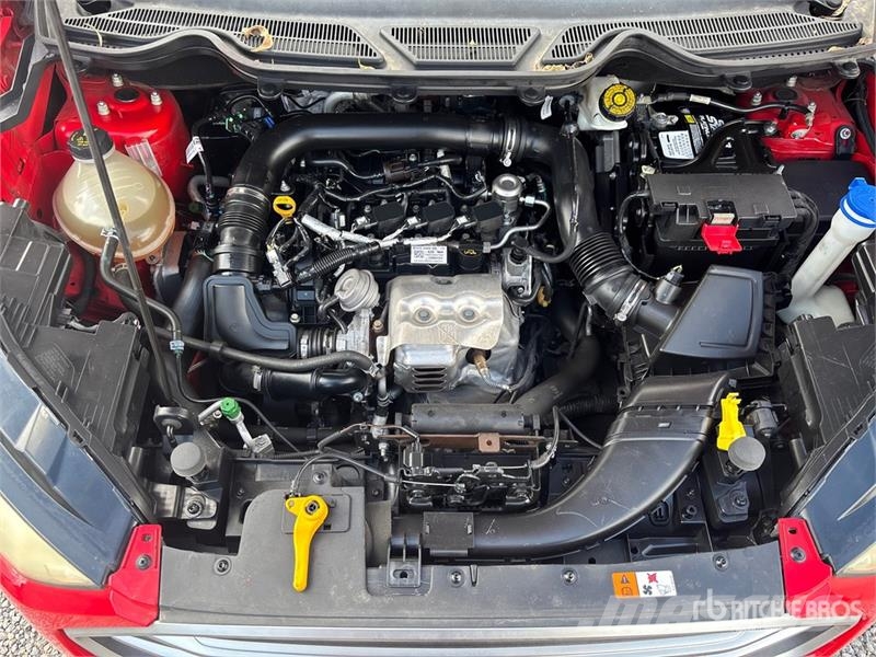 Ford EcoSport 2WD SUV Cars