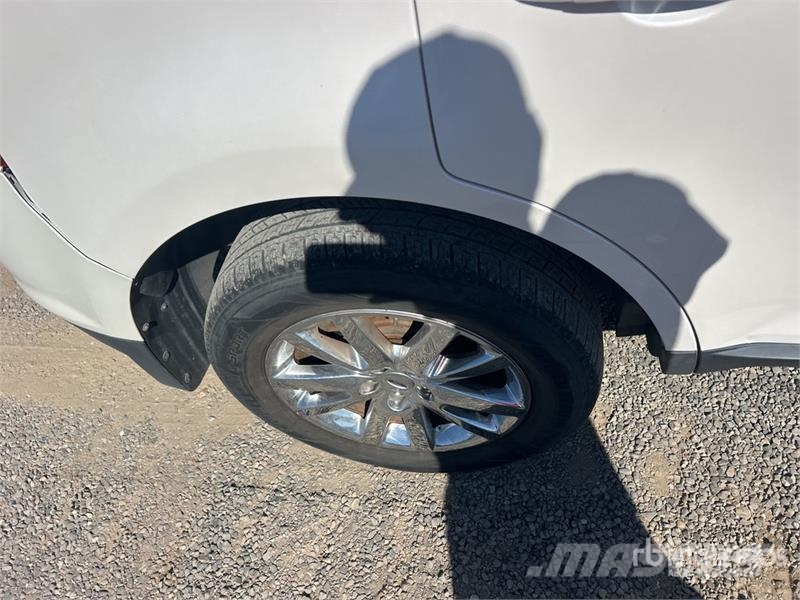 Ford EDGE SEL 2WD SUV 자동차
