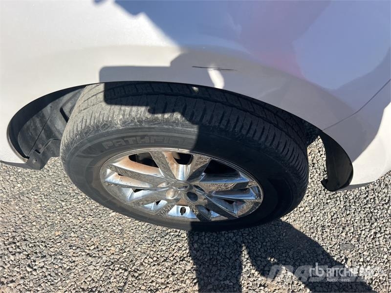 Ford EDGE SEL 2WD SUV 자동차