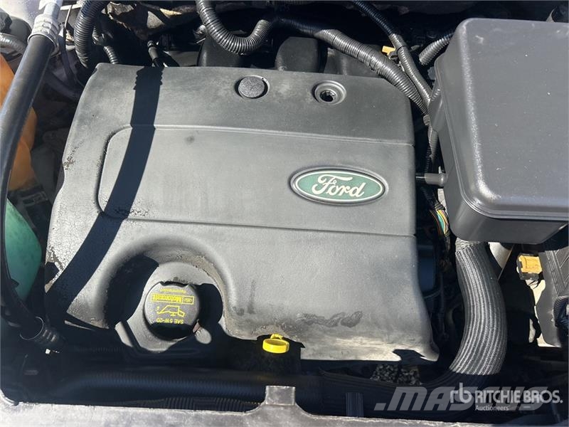 Ford EDGE SEL 2WD SUV 자동차