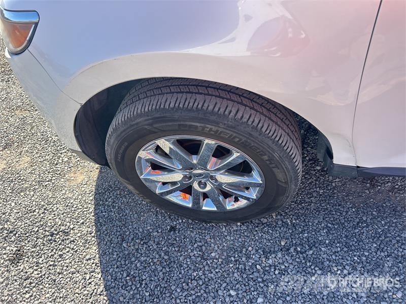 Ford EDGE SEL 2WD SUV 자동차