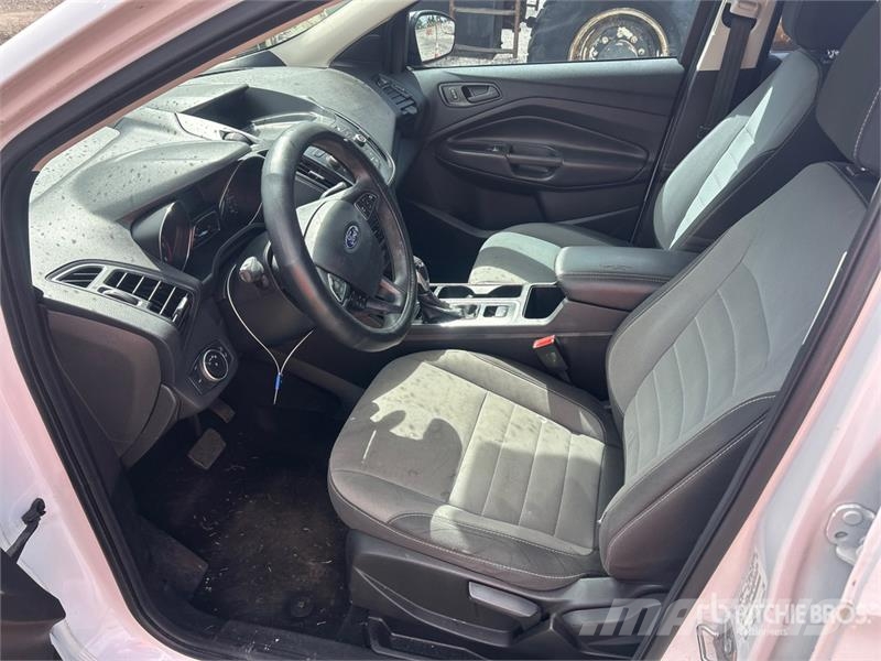 Ford Escape 2WD SUV 汽车