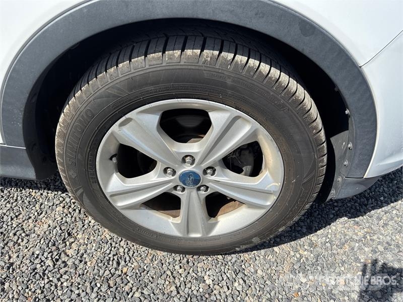 Ford Escape 2WD SUV 汽車