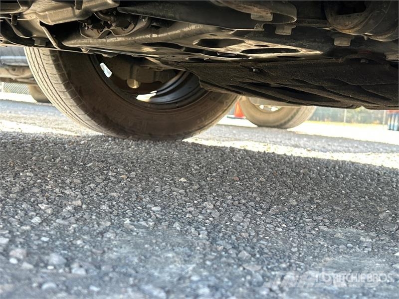Ford Escape 2WD SUV Avtomobili