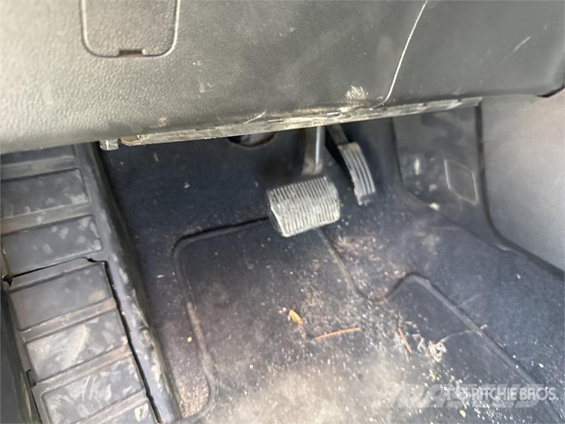 Ford Escape 2WD SUV PKWs