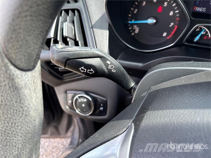 Ford Escape 2WD SUV PKWs