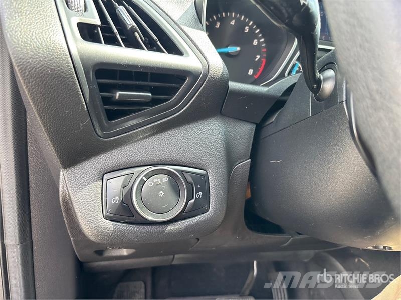 Ford Escape 2WD SUV PKWs