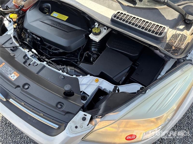 Ford Escape 2WD SUV 汽車