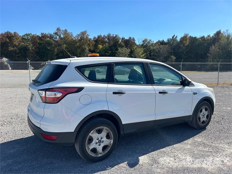 Ford Escape 2WD SUV Avtomobili