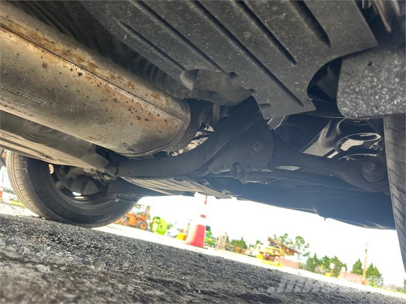 Ford Escape 2WD SUV 汽车