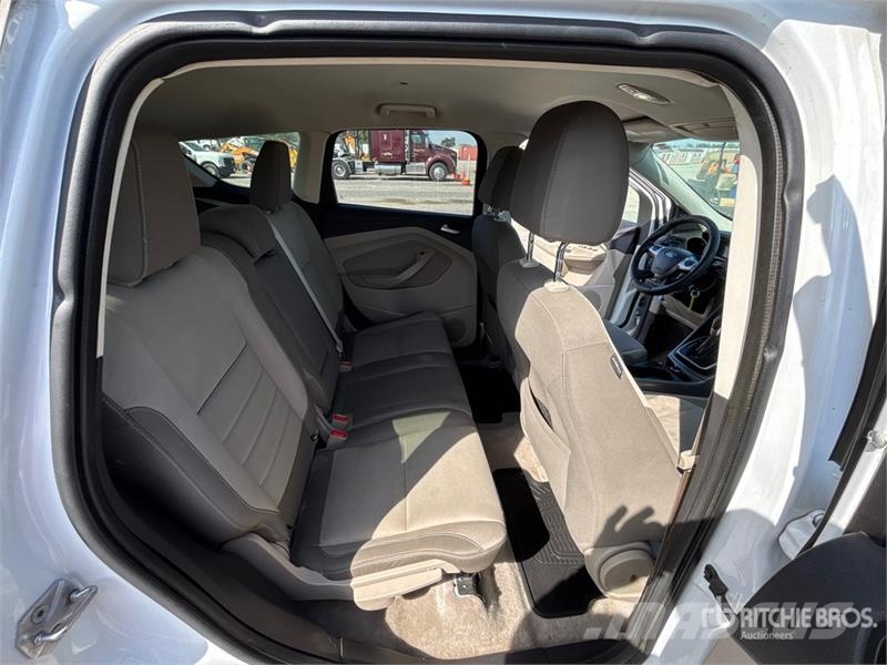 Ford Escape 2WD SUV 汽車