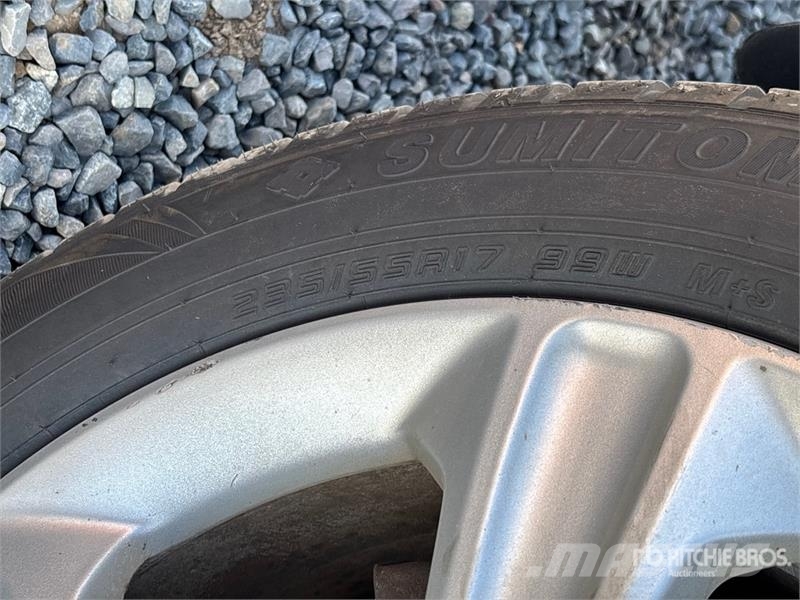 Ford Escape 2WD SUV 汽車