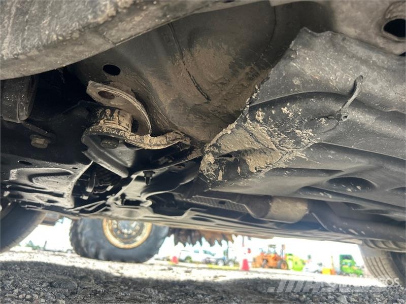 Ford Escape 2WD SUV 汽车