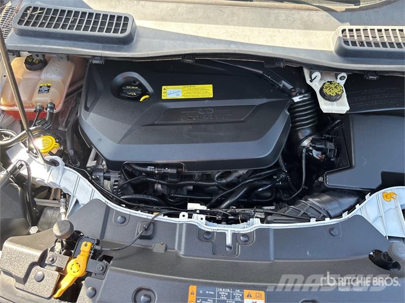 Ford Escape 2WD SUV 汽車