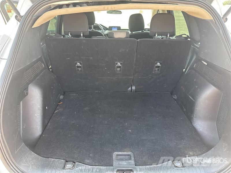 Ford Escape 2WD SUV PKWs