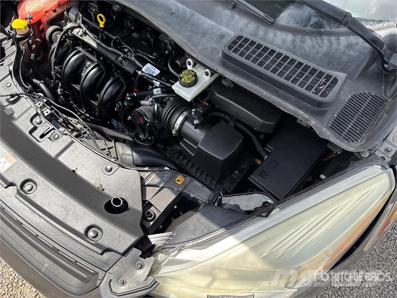 Ford Escape 2WD SUV PKWs