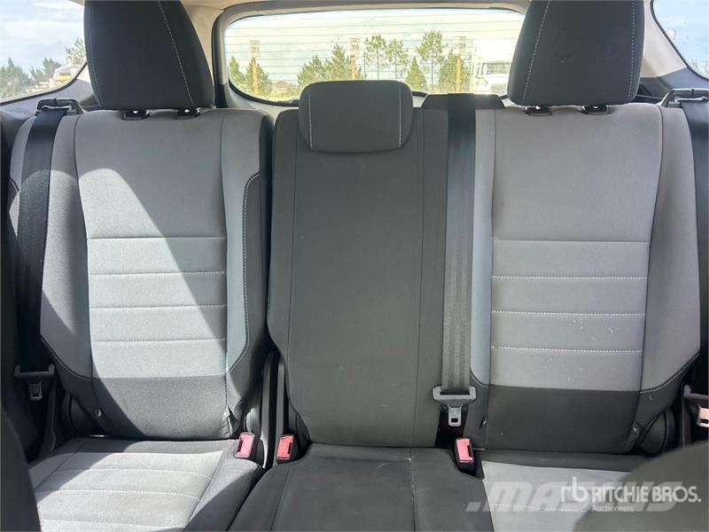 Ford Escape 2WD SUV 汽车