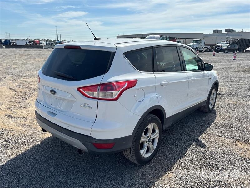 Ford Escape 2WD SUV 汽車