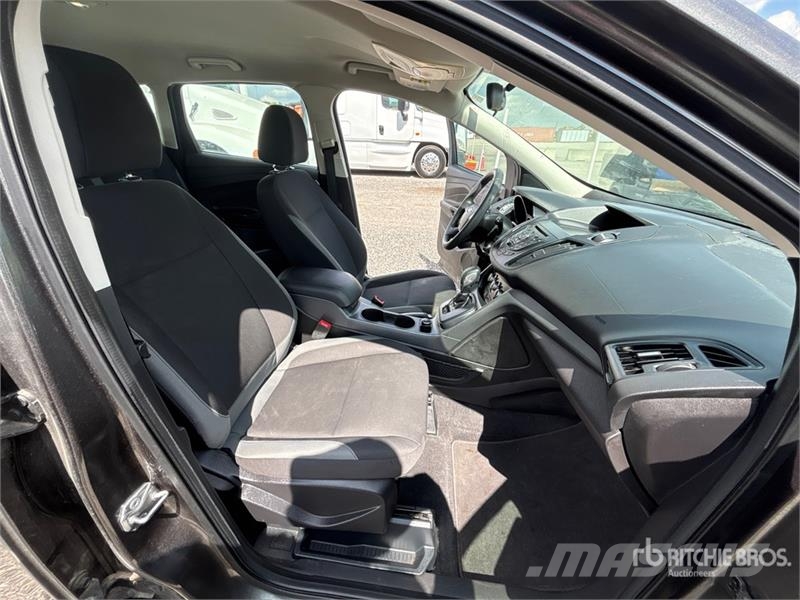 Ford Escape 2WD SUV PKWs