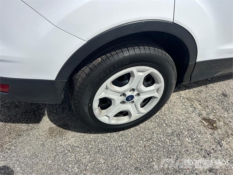Ford Escape 2WD SUV 汽车
