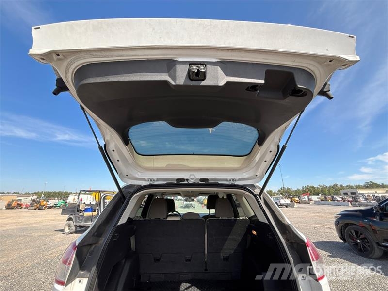 Ford Escape 2WD SUV 汽車