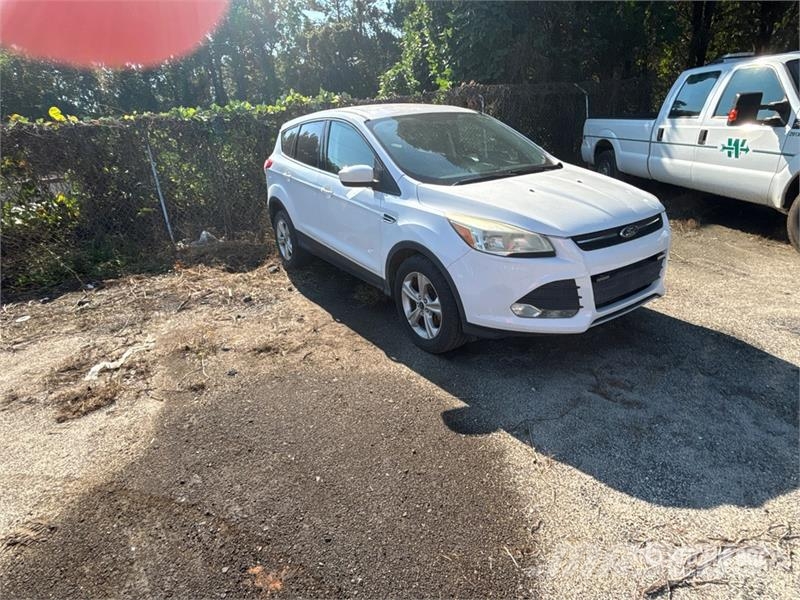 Ford Escape 4WD SUV Biler