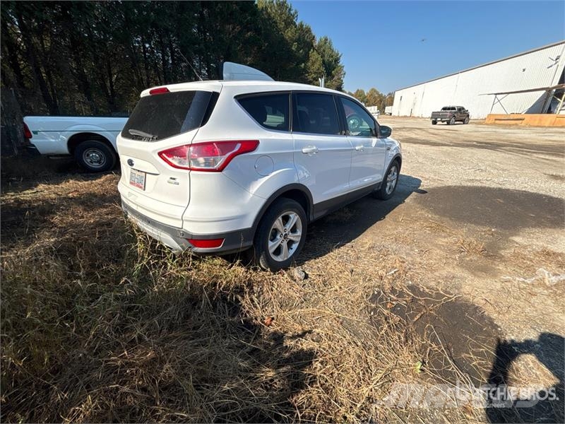 Ford Escape 4WD SUV Biler