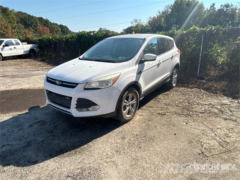 Ford Escape 4WD SUV Biler