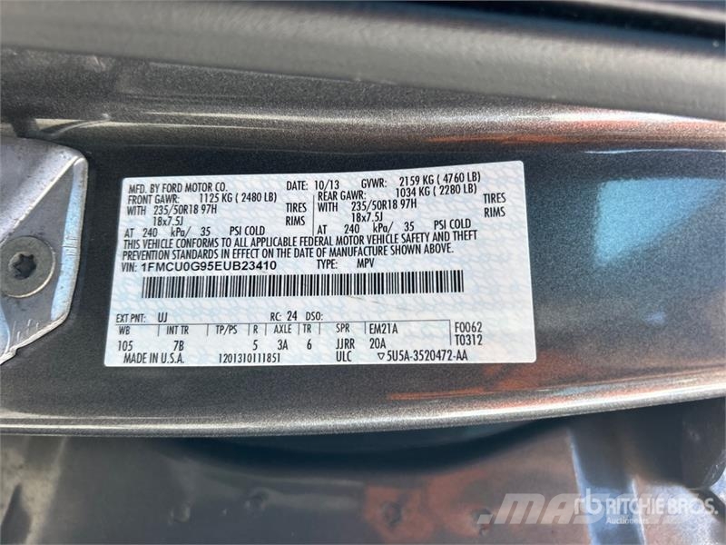 Ford Escape SE 2WD SUV سيارات