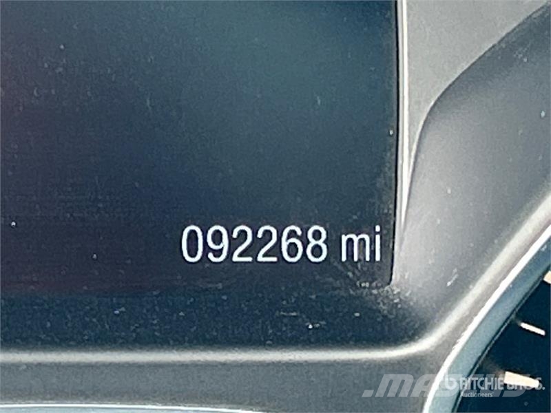 Ford Escape SE 2WD SUV سيارات