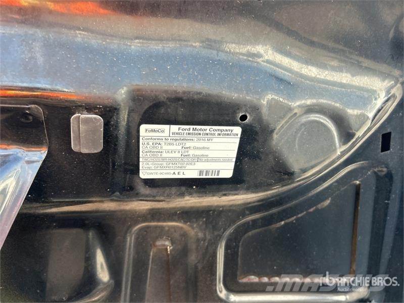 Ford Escape SE 2WD SUV (Inoperable) Cars