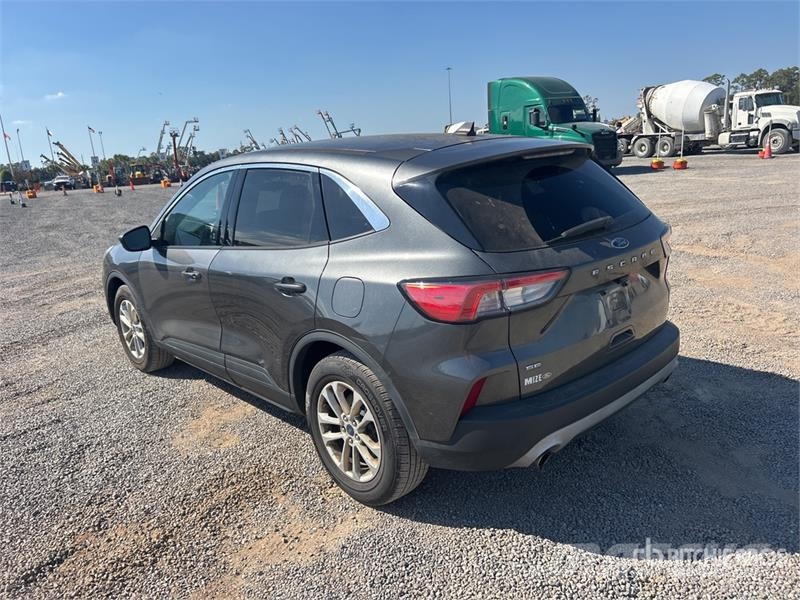 Ford Escape SE AWD SUV Automašīnas