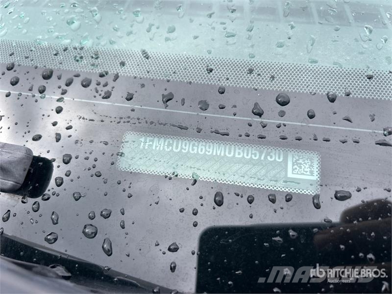 Ford Escape SE AWD SUV Automašīnas