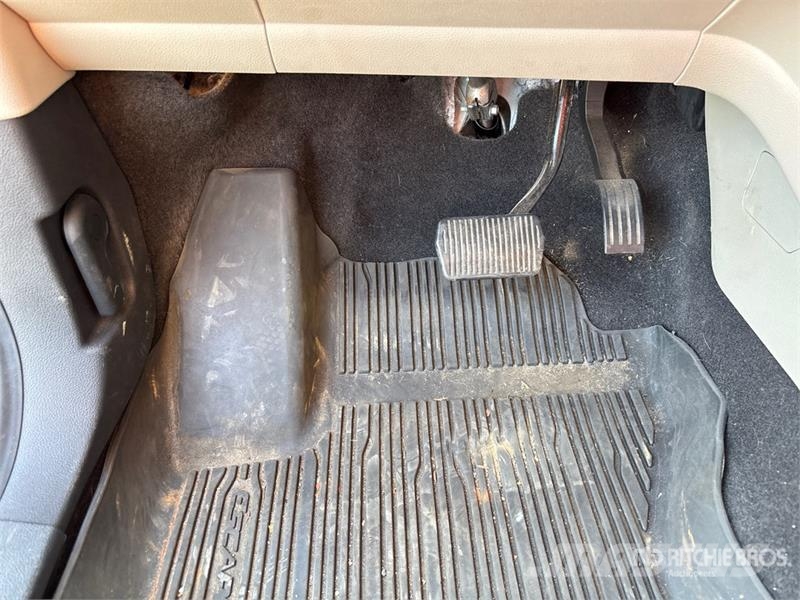 Ford Escape SE EcoBoost 2WD SUV Otomobiller