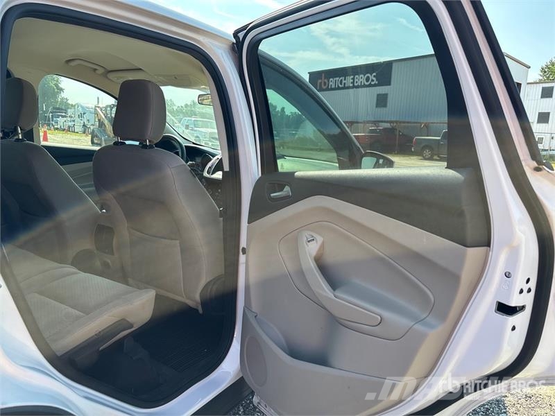 Ford Escape SE EcoBoost 2WD SUV Otomobiller