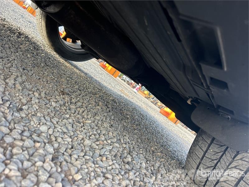 Ford Escape Titanium 2WD SUV Voiture