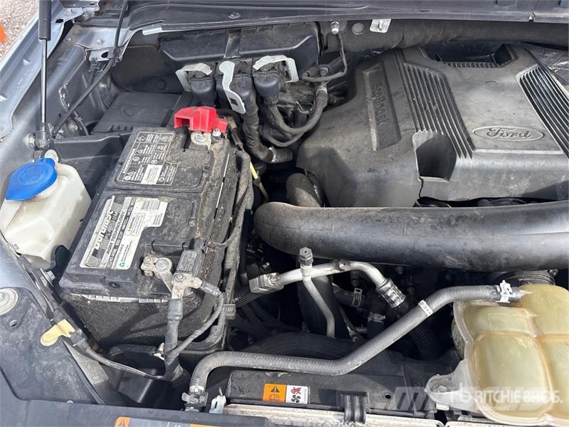 Ford Expedition Limited Max 2WD SUV Kistehergépjárművek