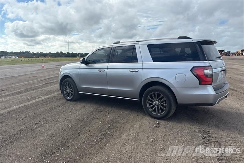Ford Expedition Limited Max 2WD SUV Kistehergépjárművek