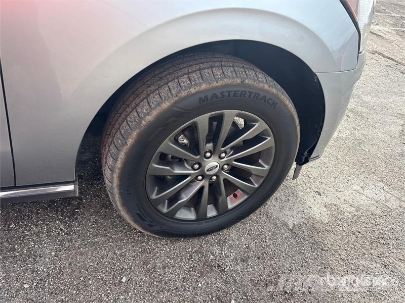 Ford Expedition Limited Max 2WD SUV Kistehergépjárművek